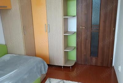 Inchiriez apartament 3 camere - 7