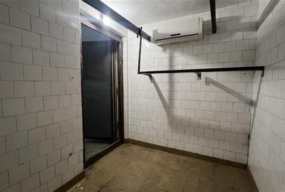 Spațiu comercial, de 474 mp, în Vest - 25