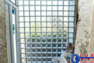 Casă cu 5 camere cu Teren 136 Mp în Neptun - 1