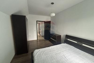 Apartament cu 3 camere decomandat în Independenței - 3
