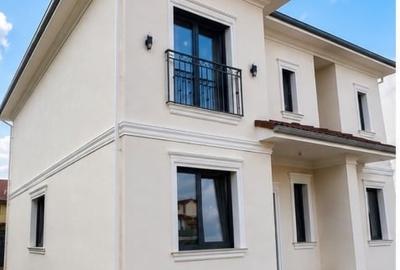 Duplex cu 4 camere cu Canalizare în Dumbrăvița