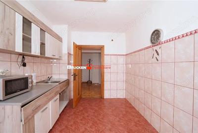 Apartament cu 3 camere decomandat în Decebal - 6