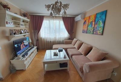 Apartament cu 3 camere nedecomandat, mobilat în 1 Mai - 2