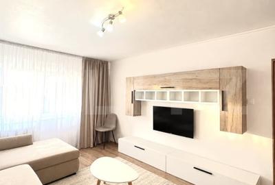 Apartament cu 2 camere decomandat, mobilat în Tractorul
