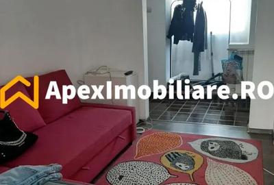 Garsonieră decomandată în Unirii - 1