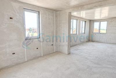 Casă cu 4 camere cu Teren 300 Mp în Sânmartin - 1