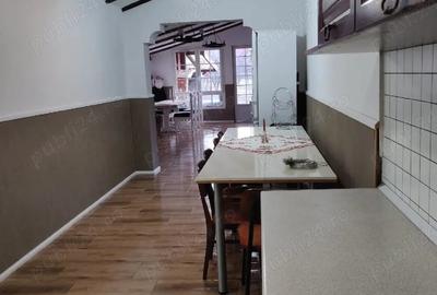 Casă cu 5 camere cu Teren 1400 Mp în Galeș - 2