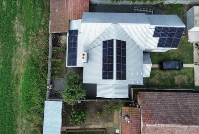 Casă individuală cu 5 camere cu Teren 450 Mp în Sânmihaiu Român - 1
