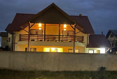 Casă individuală cu 5 camere cu Canalizare în Tractorul - 33
