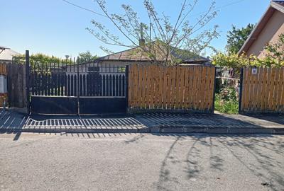 Casă cu 3 camere în Central