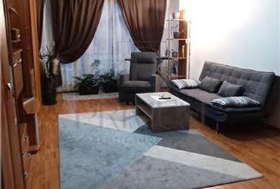 Apartament cu 4 camere decomandat în Aradului