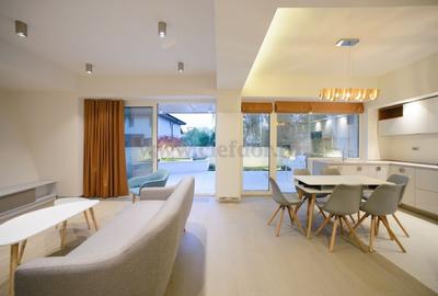 Apartament cu 3 camere decomandat, mobilat în Iancu Nicolae