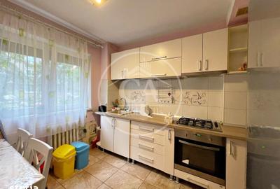 Apartament cu 3 camere decomandat în Rogerius