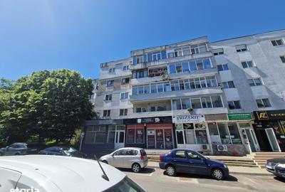 Apartament cu 4 camere decomandat în Banat