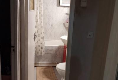 Apartament cu 3 camere semidecomandat în Central - 5