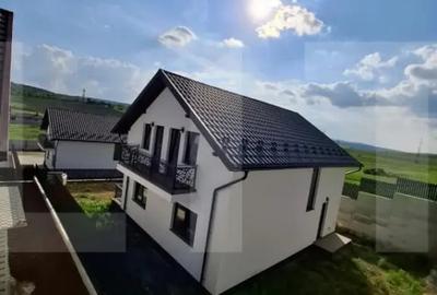 Casă cu 4 camere cu Teren 373 Mp în Central