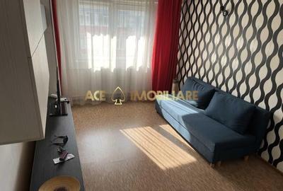 Apartament cu 3 camere semidecomandat, mobilat în Progresul
