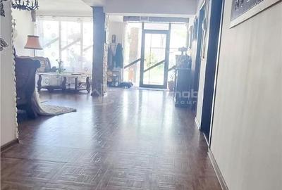 Casă cu 5 camere cu Teren 1460 Mp în Bariera Vâlcii