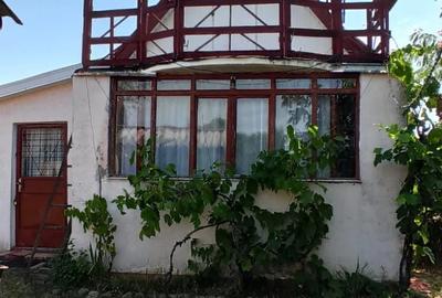 Casă cu 1 camere cu Teren 962 Mp în Chișirid