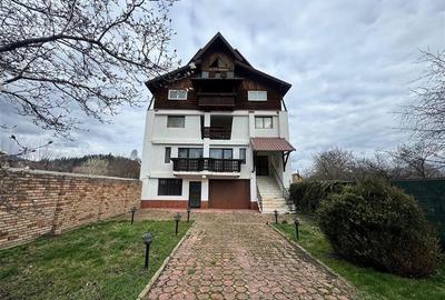 Casă individuală cu 4 camere cu Canalizare în Central - 18