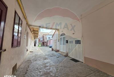 Apartament cu 3 camere în Central - 2