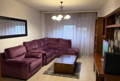 Apartament cu 3 camere decomandat în Banu Manta