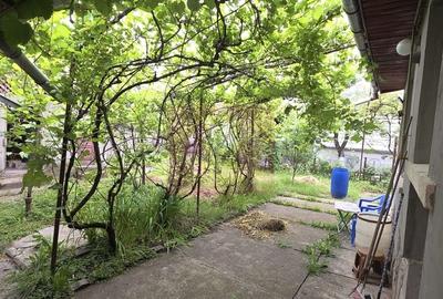 Casă cu 2 camere în Central