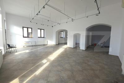 Spațiu comercial, de 89 mp, în Central