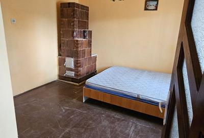 Casă cu 4 camere cu Teren 1500 Mp în Urzica - 5