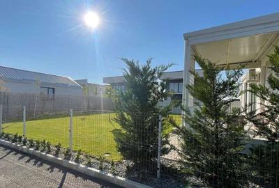 Casă individuală cu 4 camere cu Canalizare în Corbeanca