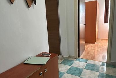 Apartament cu 2 camere decomandat în Baba Novac