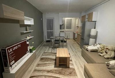 Apartament cu 2 camere decomandat în Vest