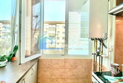 Apartament cu 3 camere decomandat, mobilat în Lipovei - 27