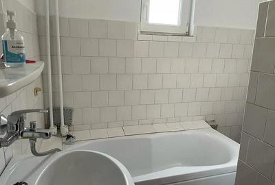 Apartament cu 2 camere semidecomandat în Tipografilor