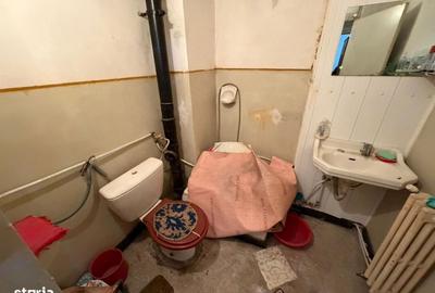 Apartament cu 4 camere în Central - 1
