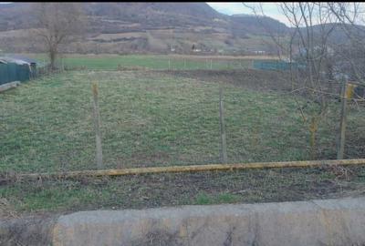 Teren de 1000 mp, în Lechința