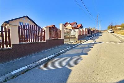 Casă individuală cu 5 camere cu Teren 484 Mp în 1 Mai - 2