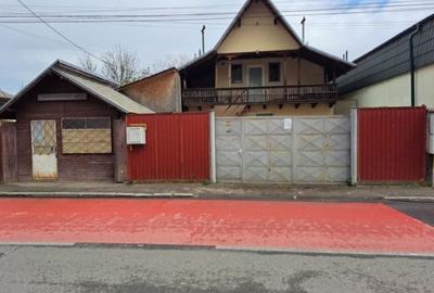 Casă individuală cu 4 camere cu Teren 500 Mp în Central - 1