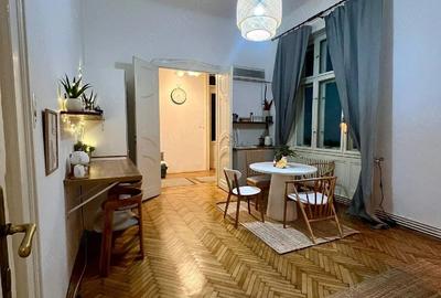 Apartament cu 3 camere decomandat în Central - 1