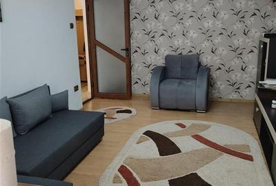 Apartament cu 2 camere decomandat în Obor