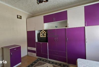 Apartament cu 3 camere decomandat în Rogerius - 12