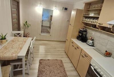 Casă cu 3 camere în Decebal - 1