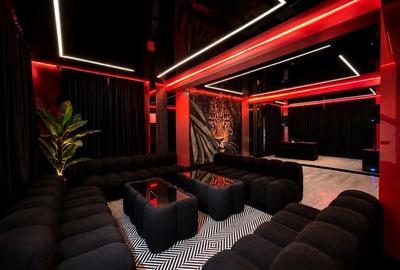 Casă cu 4 camere cu Teren 800 Mp în Central