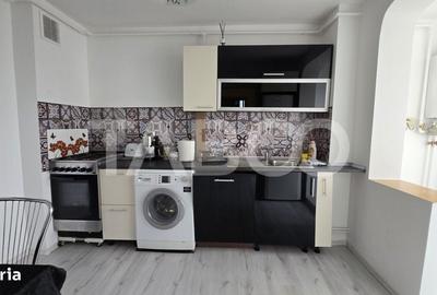 Apartament cu 3 camere decomandat în Tractorul - 3
