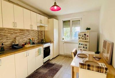 Apartament decomandat în Micro 14 - 8