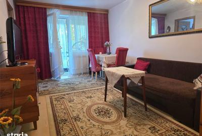 Apartament cu 3 camere semidecomandat în Micro 14 - 1