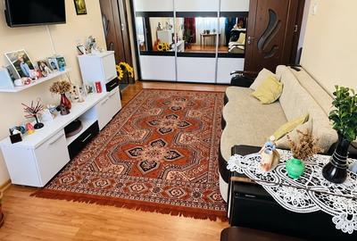 Apartament cu 2 camere semidecomandat, mobilat în Dărmănești