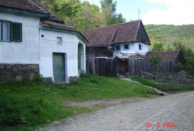 Casă cu 3 camere în Fântânele - 1