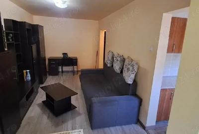 Garsonieră decomandată în Micălaca