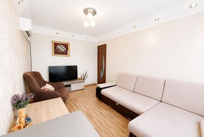 Apartament cu 2 camere decomandat, mobilat în Intim